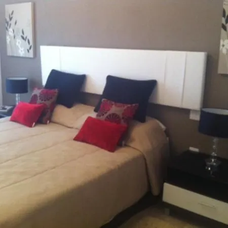 Appartement Lovely 3 Bed Ground Floor Corner In Prestige Complex *